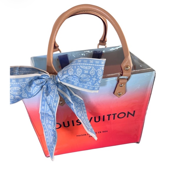 Louis Vuitton Sunrise Tote Bag - Picture 3 of 8